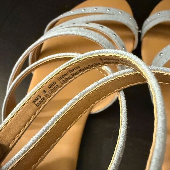 So Sonoma Light Blue Strappy Studded Gladiator Suede Sandals Women’s Size 8 - Picture 4 of 7